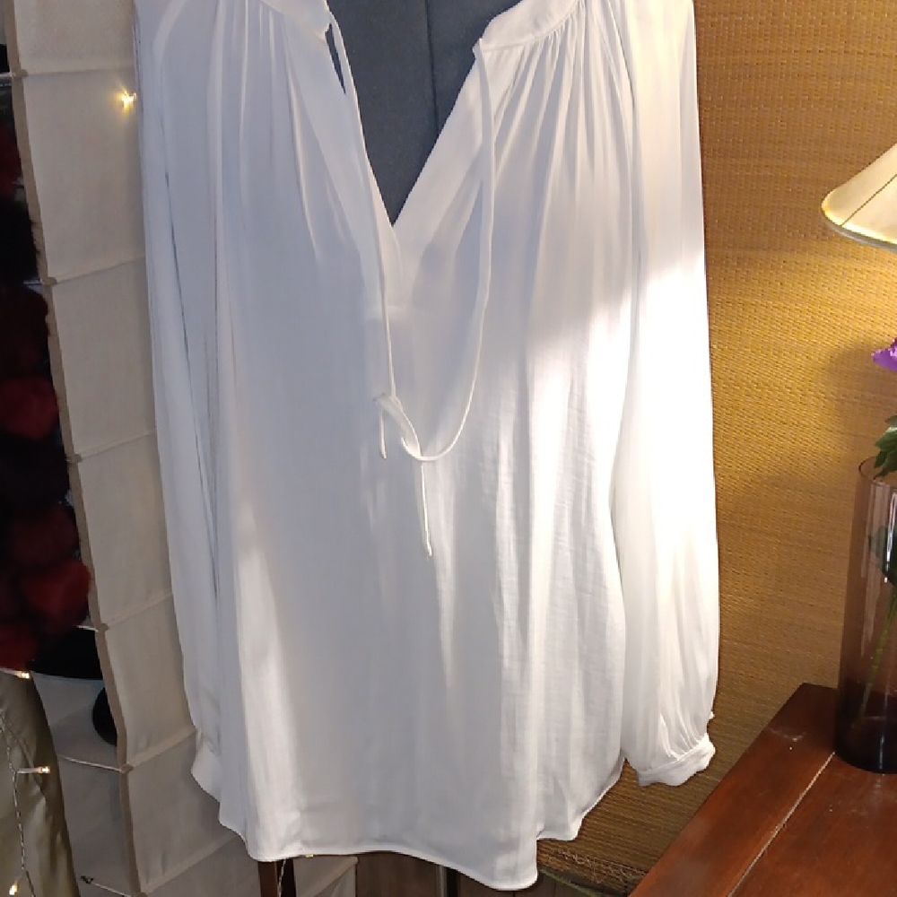 Nine West White Gathered Blouse